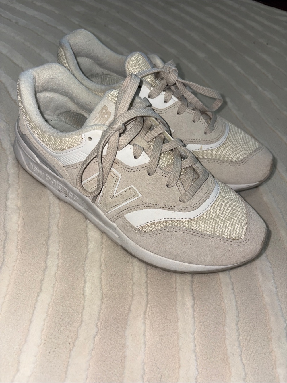 New Balance Women's Beige and White Casual Sneakers - Picture 1 of 10